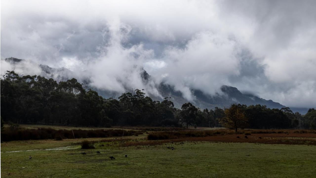 Halls Gap Lakeside Tourist Park Exterior photo
